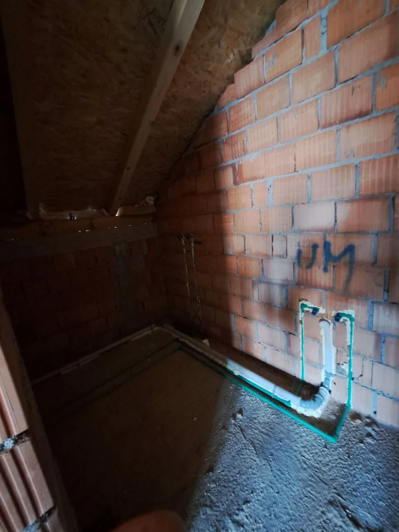 kuca na prodaju Veternik 200m2 502647