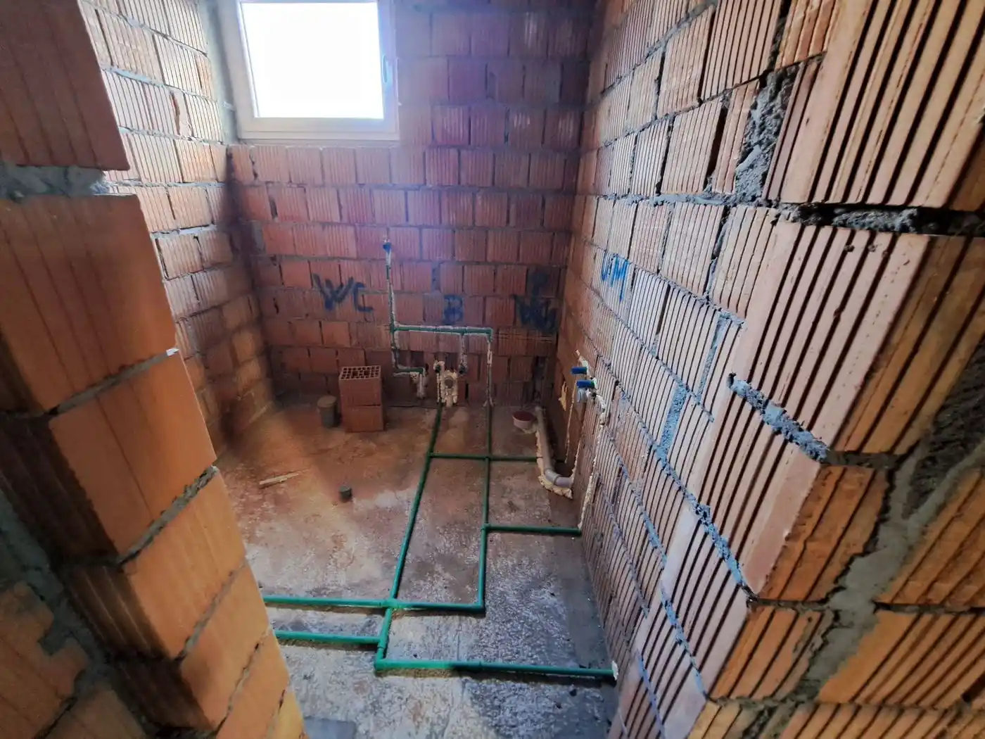 kuca na prodaju Veternik 200m2 502647