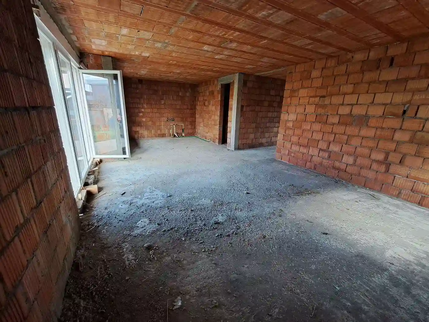 kuca na prodaju Veternik 200m2 502647