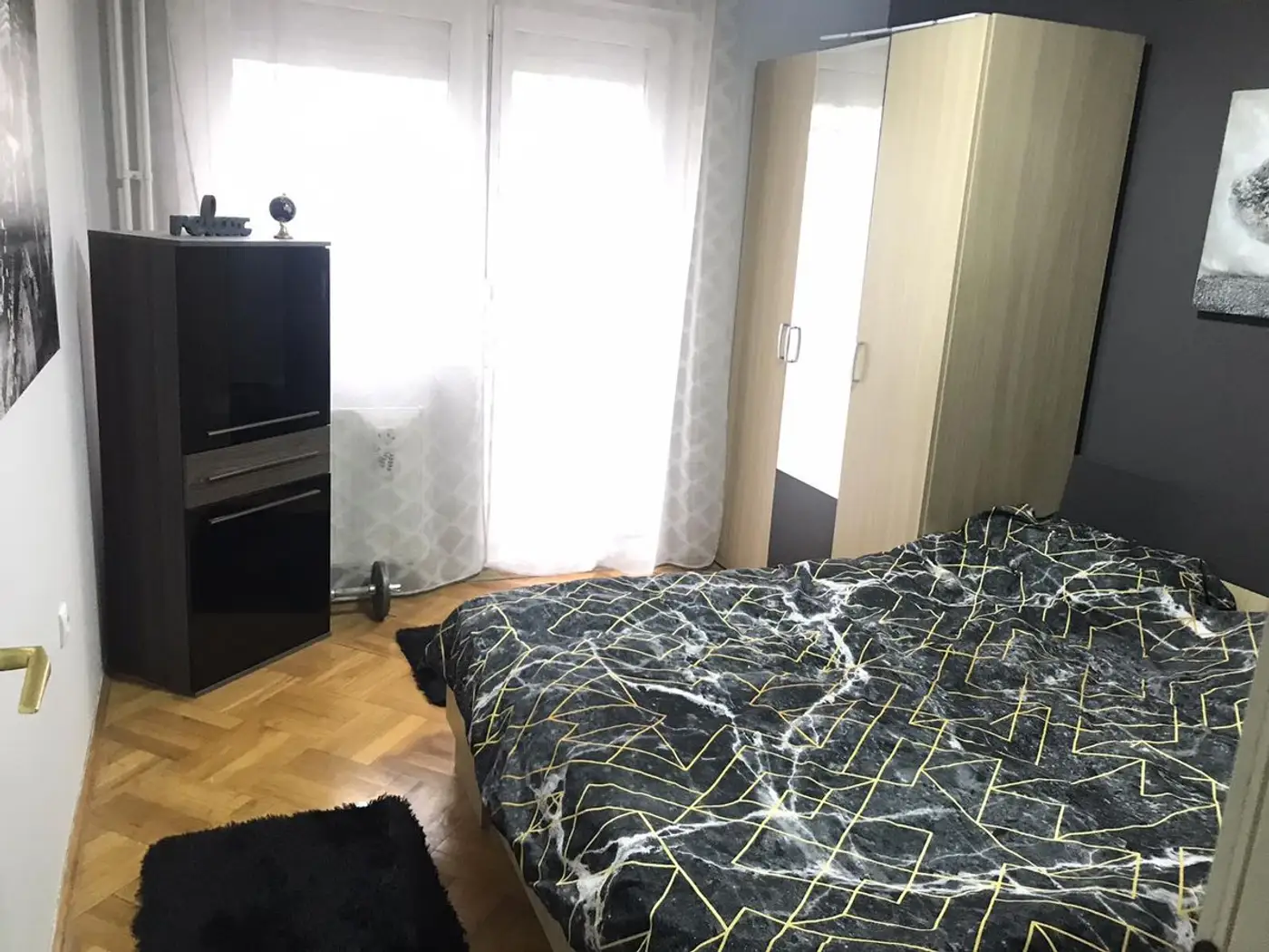 single-property-img-63bea438ef921bea83369957