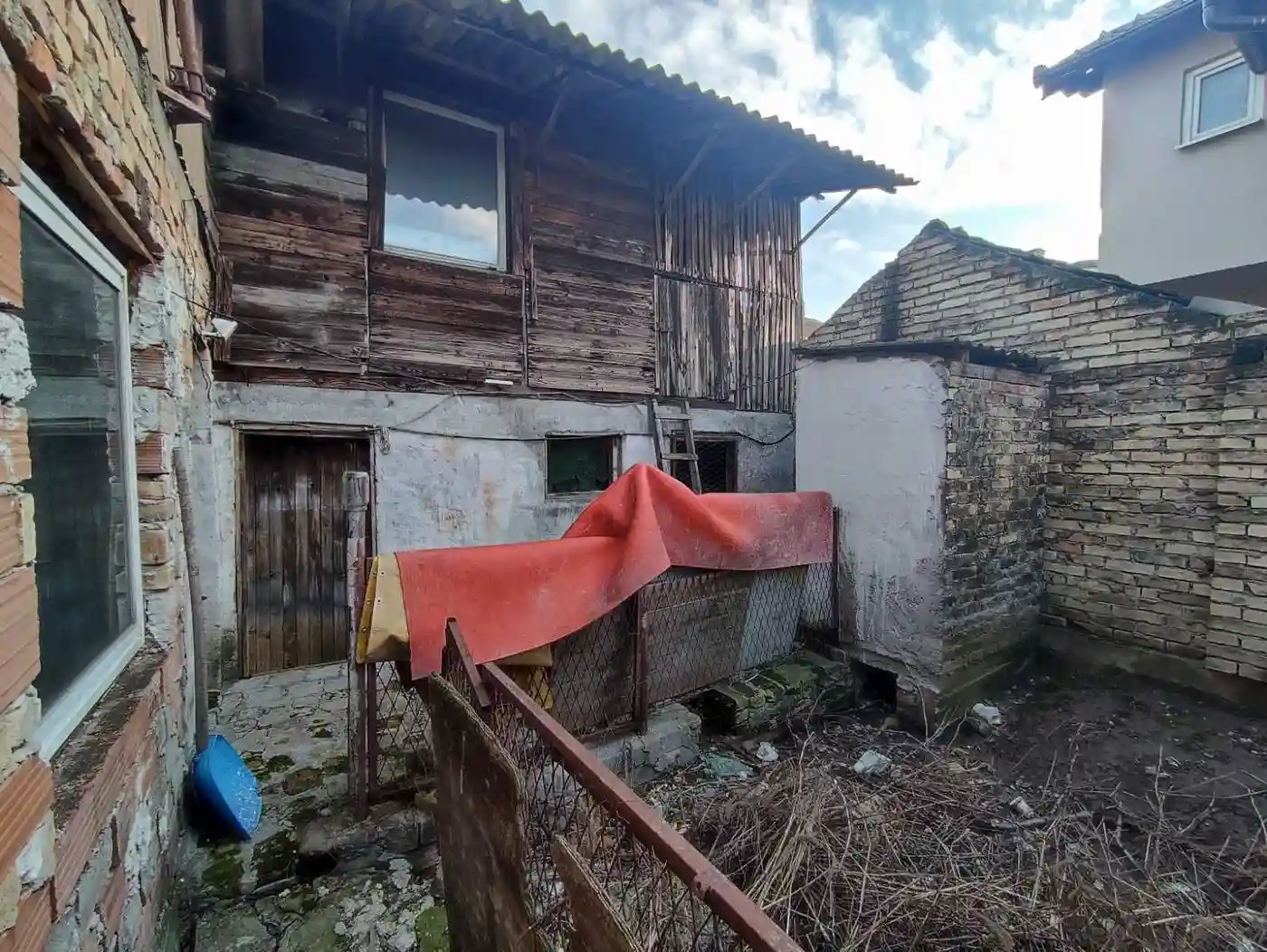 kuca na prodaju Kać 104m2 504145