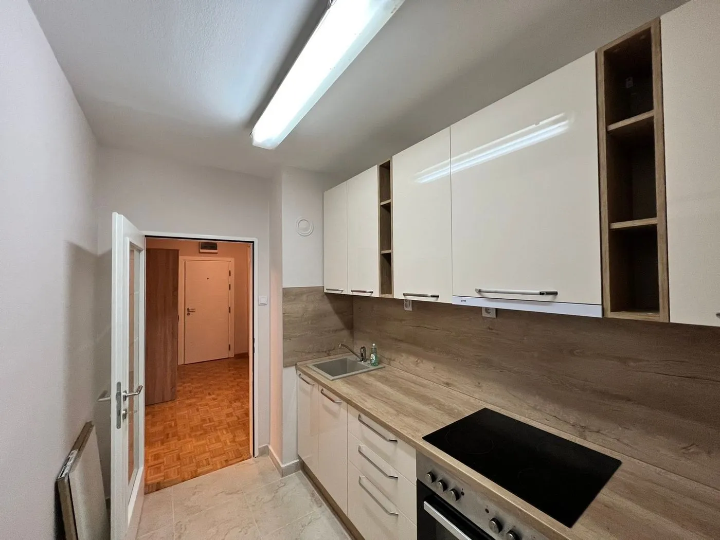 single-property-img-63c7c0e4dac28b457ca55732