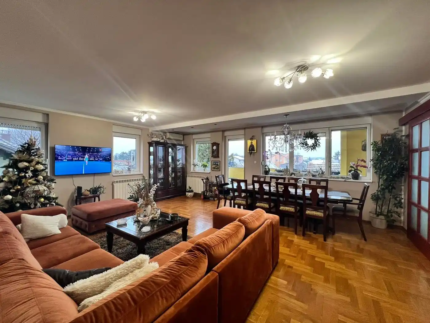 property-card-img-63ce95d03df0070d92fe6d2f