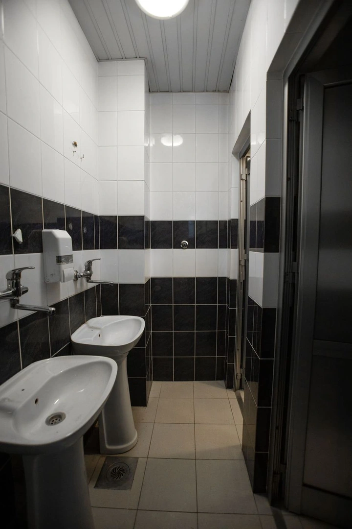 lokal na prodaju Novi Sad 192m2 503673