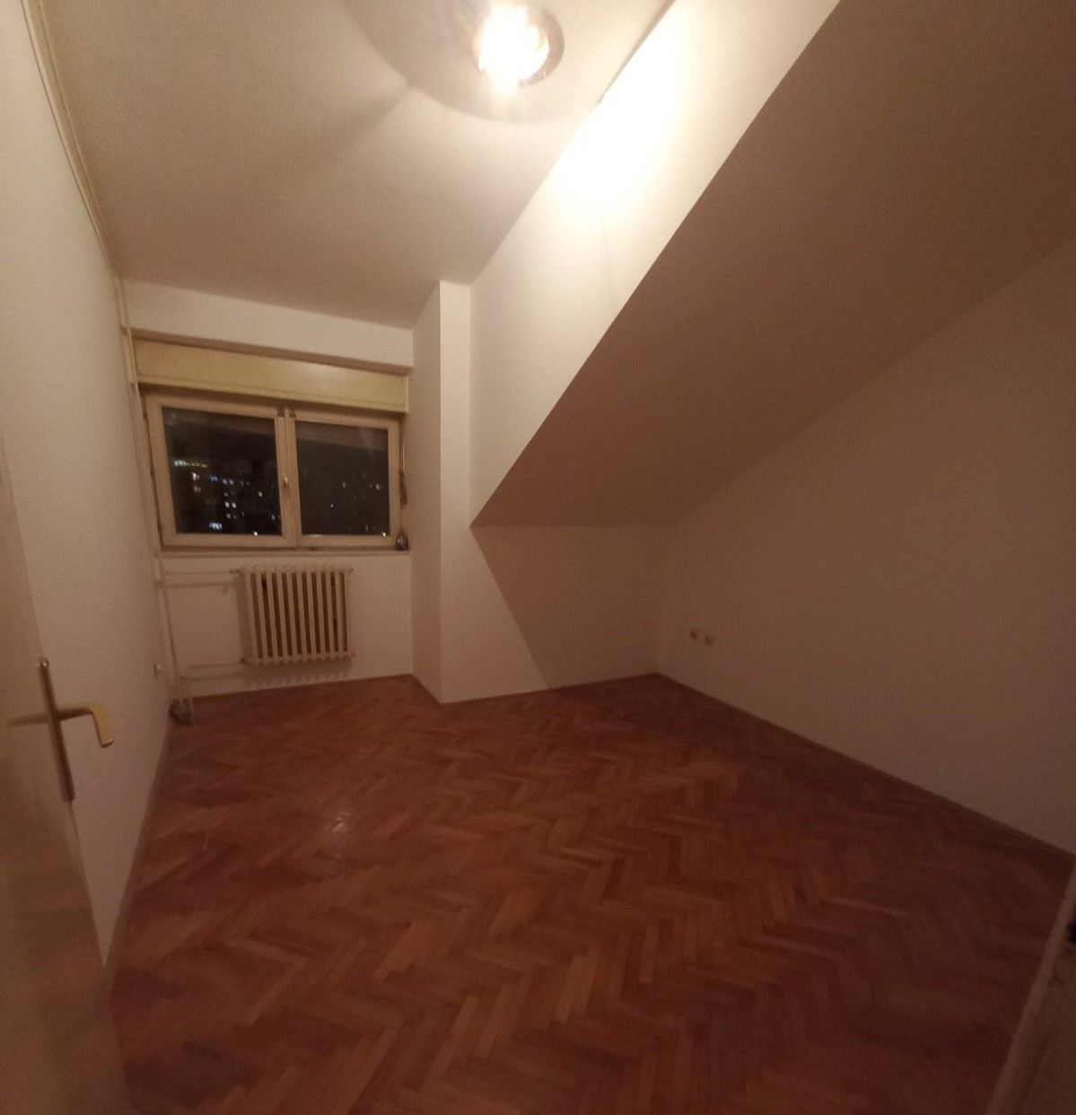 single-property-img-63d3c22963f5bb32ce78e793