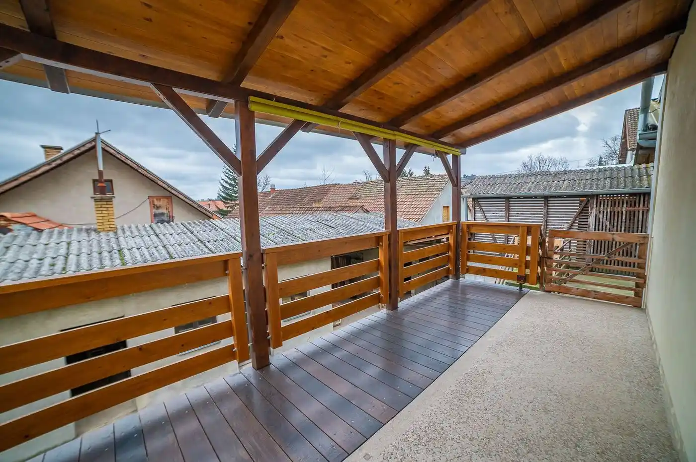 kuca na prodaju Ledinci 120m2 504172