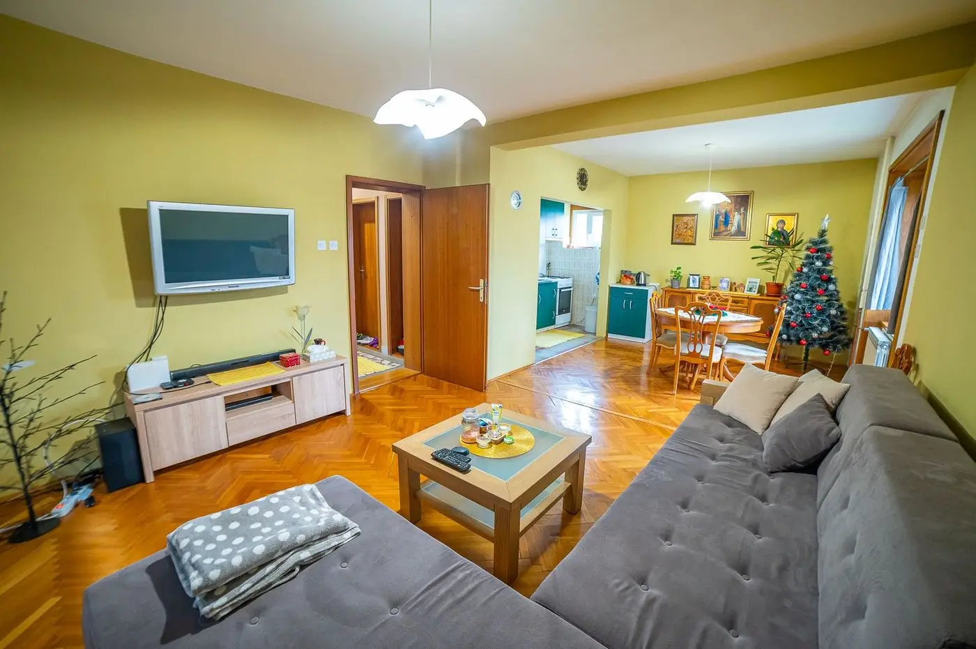 kuca na prodaju Ledinci 120m2 504172