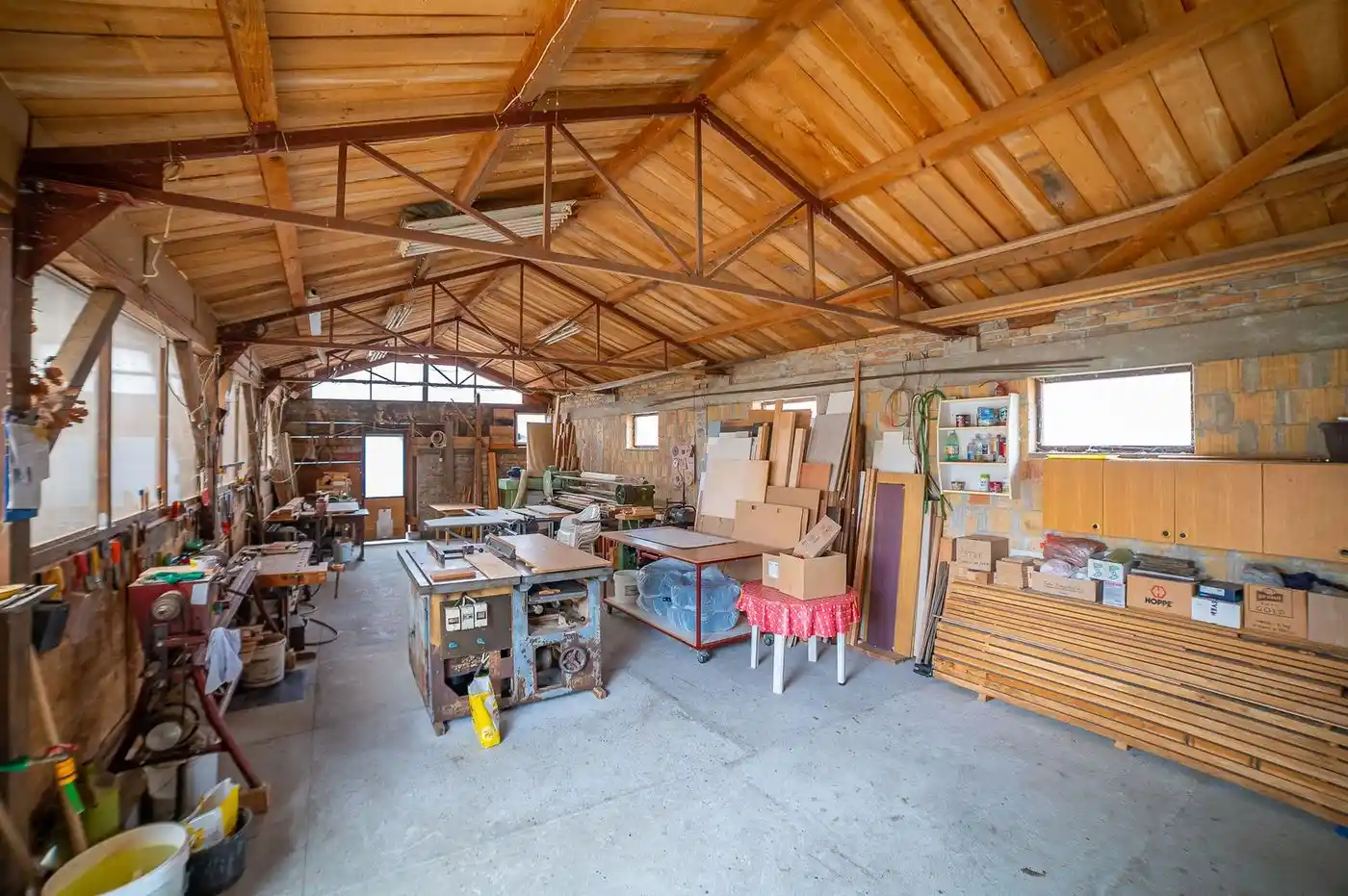 kuca na prodaju Ledinci 120m2 504172