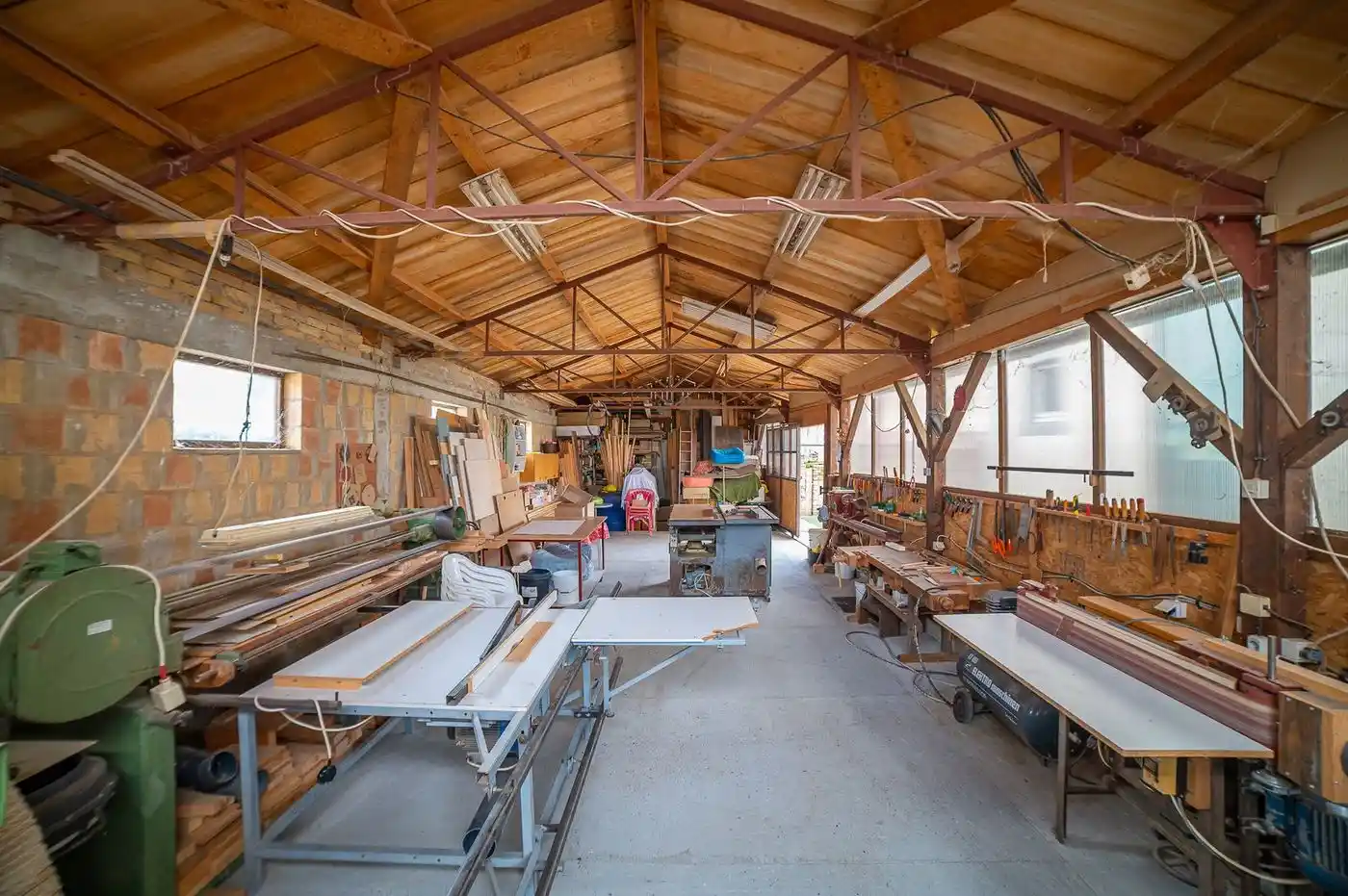 kuca na prodaju Ledinci 120m2 504172