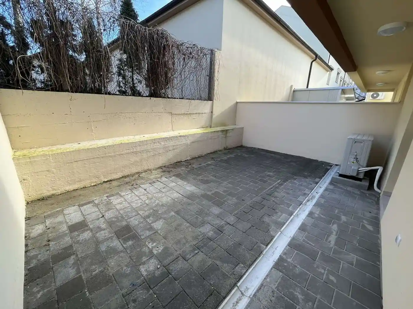 single-property-img-63dbc6c343757c83942dab69